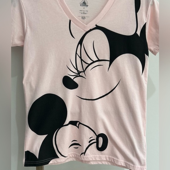 Disney Mickey and Minnie Short Sleeve T-Shirt Size XS Pastel Pink Black Graphic - Picture 3 of 4